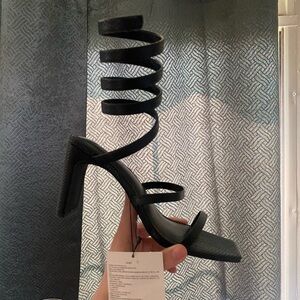 Women’s black spiral strap chunky heel